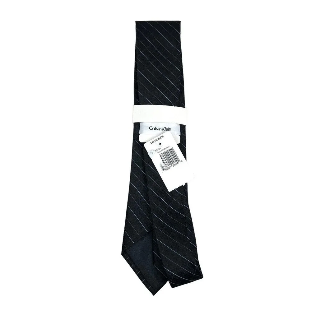 Calvin Klein Neck Tie Silk Black Etched Windowpane Classic Men Size 58W x 3‎ 1/8